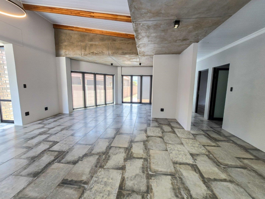 3 Bedroom Property for Sale in Riversdale Western Cape